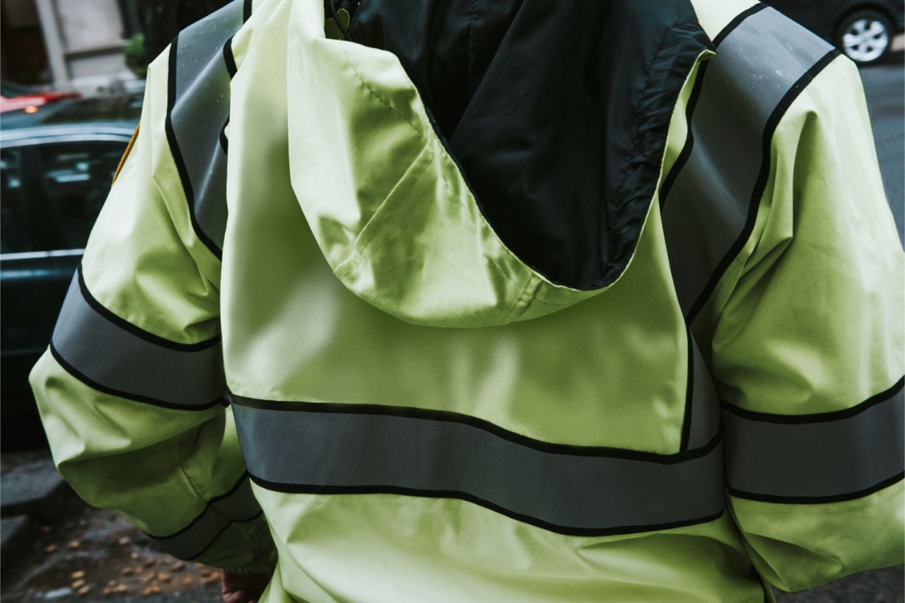 Improve worker visibility at the site
